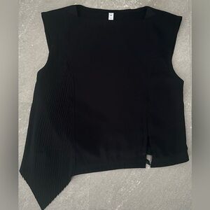 Lululemon Asymmetrical Pleated Layer Tank Size Small